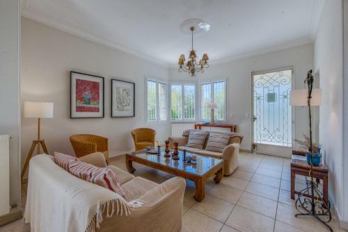Villa La Maison Blanche - 300m de La Plage