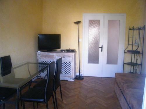 Apartment 2 Chambres Palais Henriiv