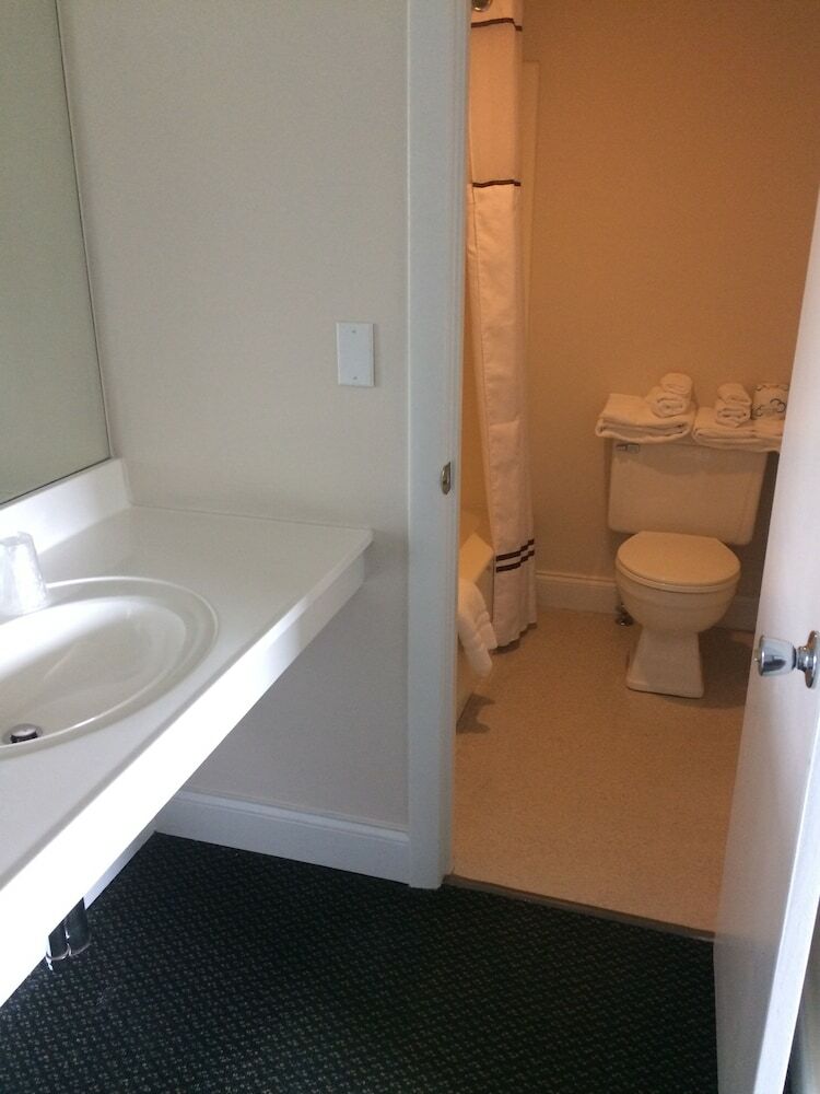 Hotel Trade Winds Inn
