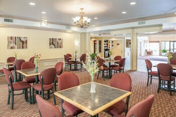 Hotel Comfort Suites Marion