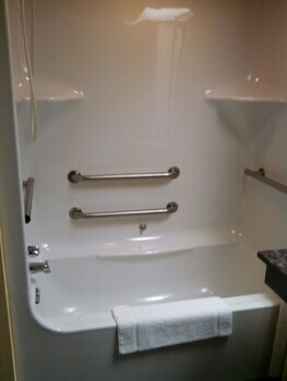 Hotel Comfort Suites Marion