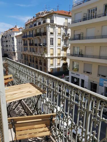 Apartamento Cosy Central Studio Nice Rossini Large Balcony