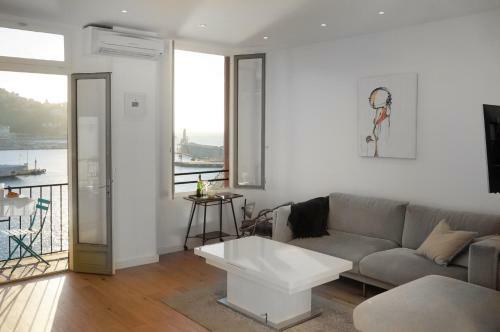 Apartamento Waterfront Panoramic Sea View, Balcony, AC