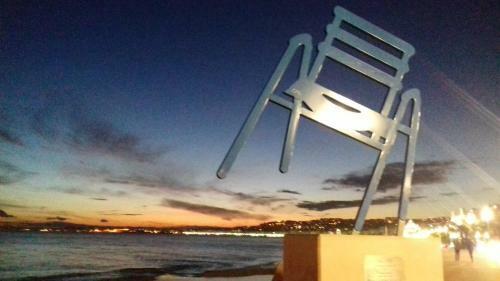 Chill Out Apartment, 2 Mins From Beach