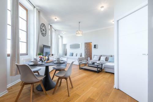 Apartamento Gorgeous 1 Bdr With Gardens View In The Old Town