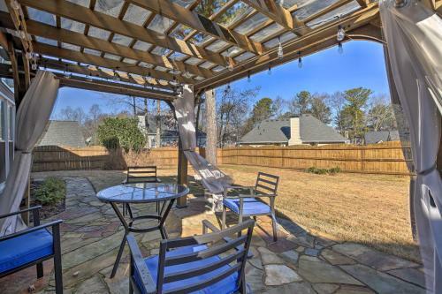 Spacious Getaway With Yard In Atlanta Suburbs!