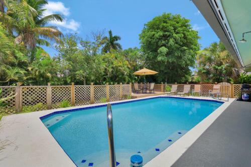 Skylark Avenue Pool Home