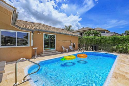 435 Kendall Drive