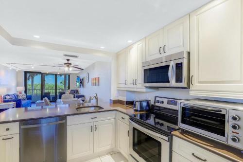 South Seas Tower 3-202