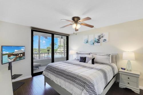 South Seas Tower 3-202