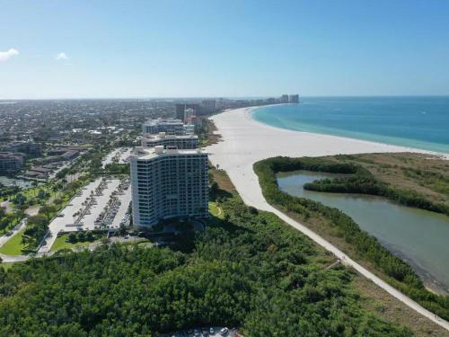South Seas Tower 4-1805