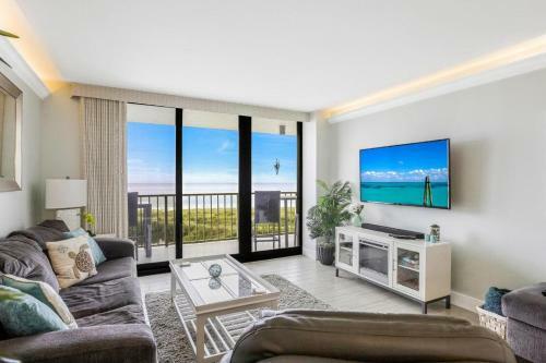 South Seas Tower 4-1805