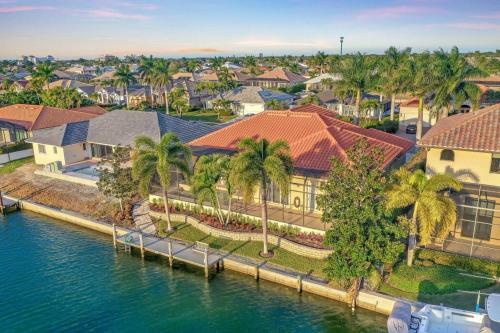 268 Edgewater Court