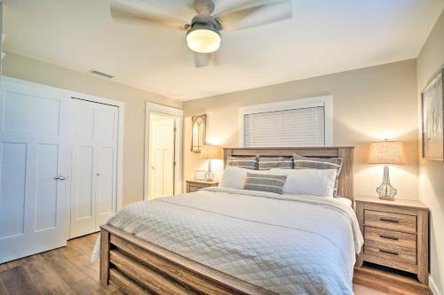 Naples Isle Of Capri Home With Canalfront Space