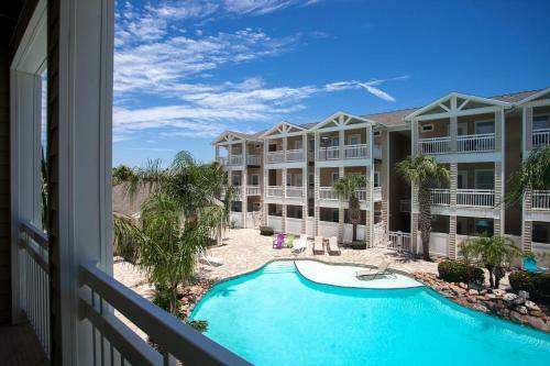Apartamento Luxurious Townhome Overlooking Tropical Pool