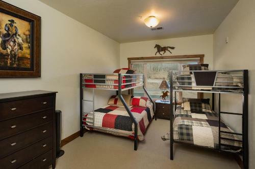 Peregrine Point 108