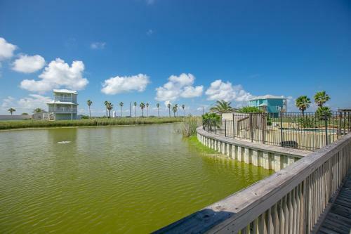 Bella Vista & Four Winds House
