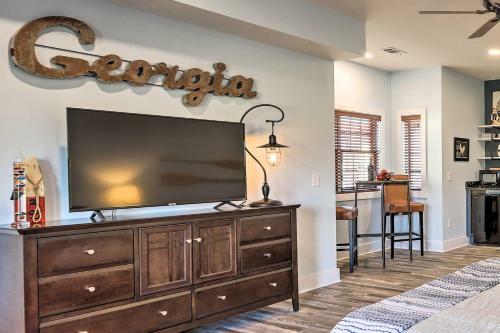 Apartamento Pristine Lake Oconee Studio With Gas Grill!