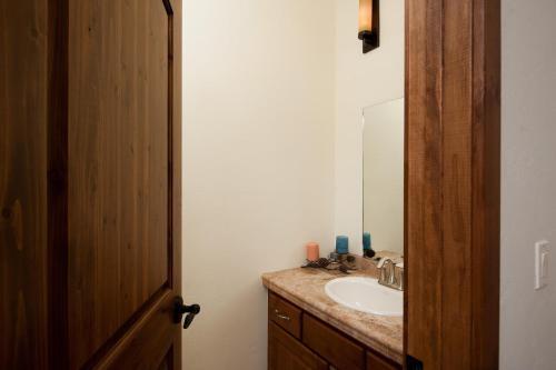 Peregrine Point 306