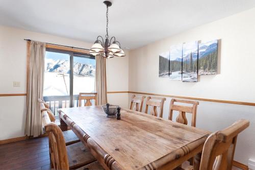 Cascade Village 60