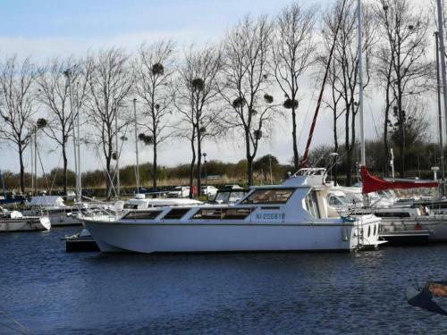 Exceptionnel Bateau Maison Reine Mathilde