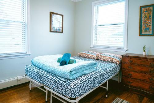 Casa de Olas Rockaway Hideaway With Bar, Fire Pit And Pool!