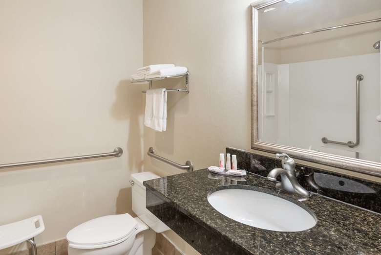 Hotel Baymont Inn And Suites Indianapolis South