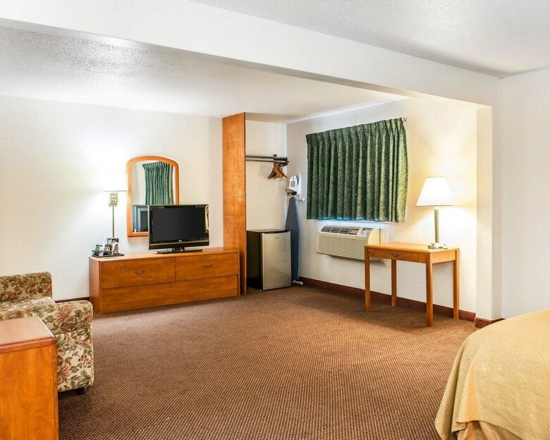 Hotel Quality Inn South