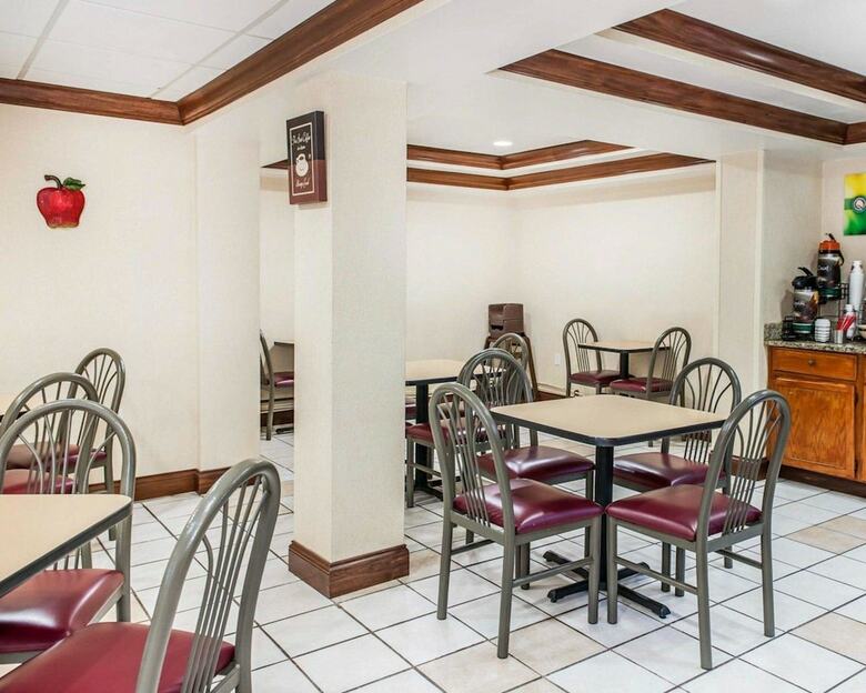 Hotel Quality Inn South