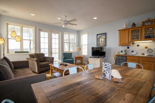 33 Quarterdeck Ln-terrapin Station