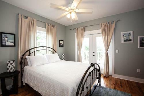 Gulf Views, Steps To Pool, Fire Pit, Pet Friendly, Beach Gear Included!