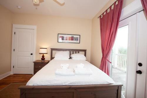 Gulf Views, Steps To Pool, Fire Pit, Pet Friendly, Beach Gear Included!