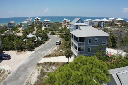 Gulf Views, Steps To Pool, Fire Pit, Pet Friendly, Beach Gear Included!