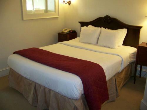 Hotel Fort Harrison State Park Inn