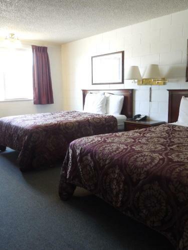 The Pines Motel