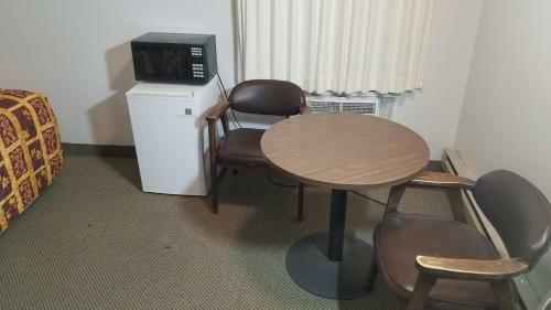 Amber Inn Motel
