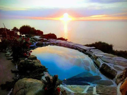 Maison de Charme Avec Piscine Et Jacuzzi