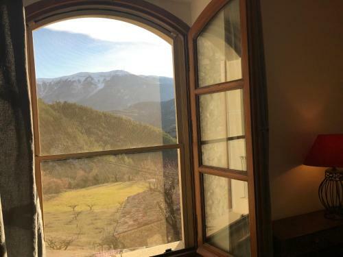 Hostal La Clue/ Le Jas Du Ventoux