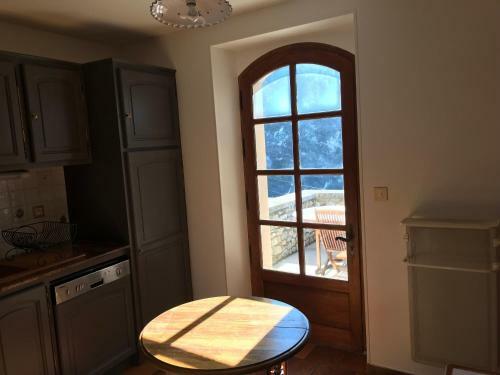 Hostal La Clue/ Le Jas Du Ventoux