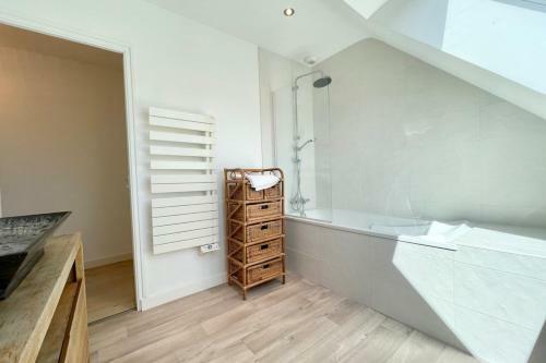Maison D'architecte Moderne � 5 Min Des Plages