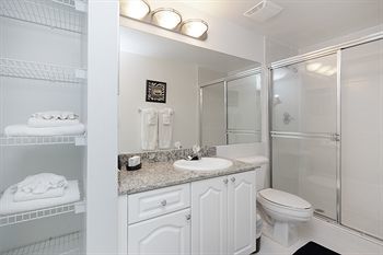 Luxury Apartments At Intracoastal