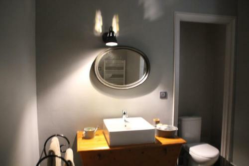 Hostal La Maison Au Fil Du Temps