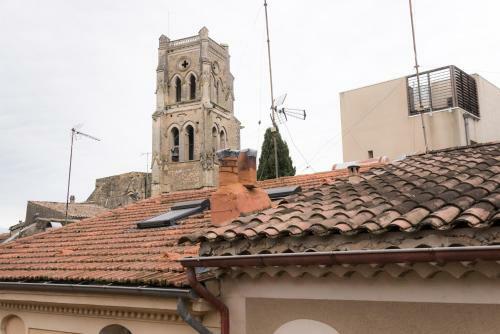 Apartamento Ravissant Triplex Et Duplex Au Centre de Pont St Esprit