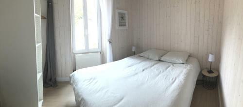 Maison Avec Terrasse � 50 M de La Mer