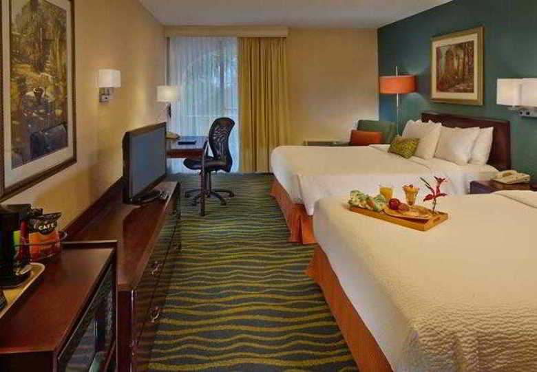 Hotel Fairfield Inn And Suites By Marriott Palm Beach