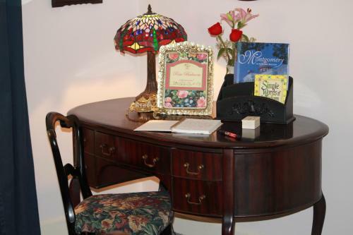 Red Bluff Cottage Bed & Breakfast