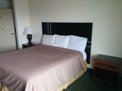 Motel Express Inn East