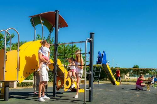 Mobil Home Climatis� Camping Novella