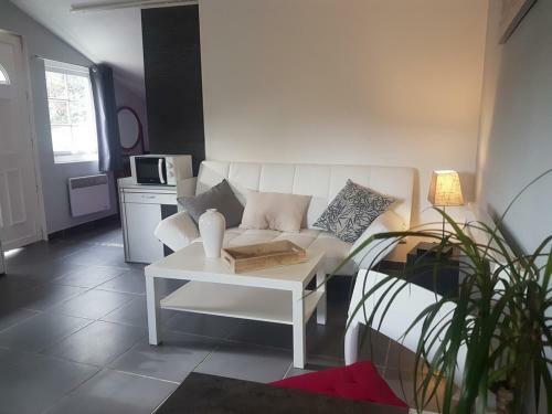 Hostal Ambition Zen Presles