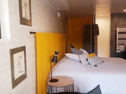 Hostal Ambition Zen Presles
